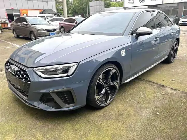 Audi A4L 2022, 45 000 км