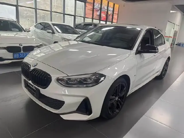 BMW 1 Series 2023, 75 000 км