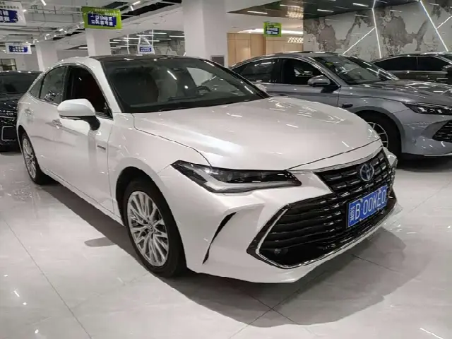 Toyota Avalon 2022, 44 000 км