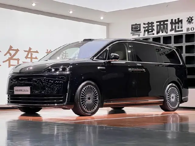 Luxeed V9 2026, новый