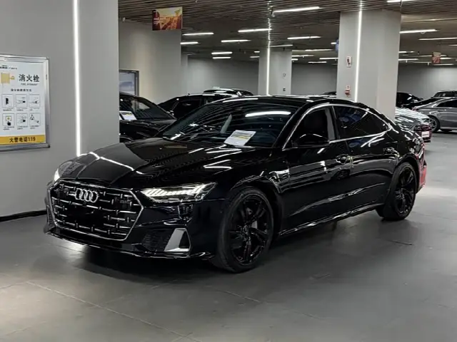 Audi A7L 2022, 31 000 км