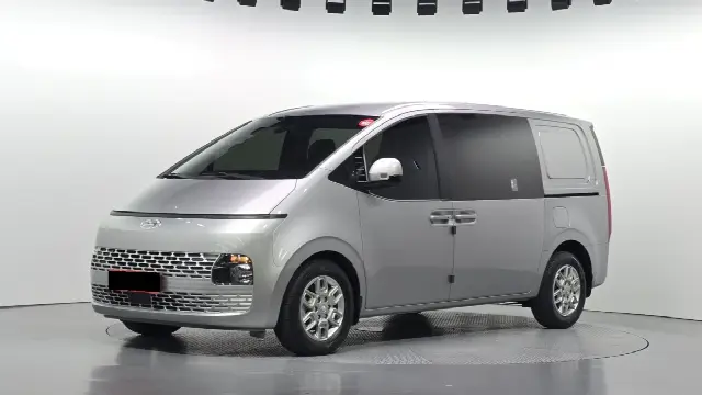 Hyundai Staria 2021, 52 332 км