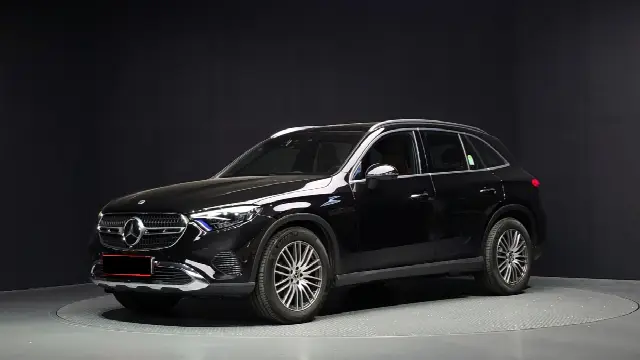 Mercedes-Benz GLC-Class 2023, 3 750 км