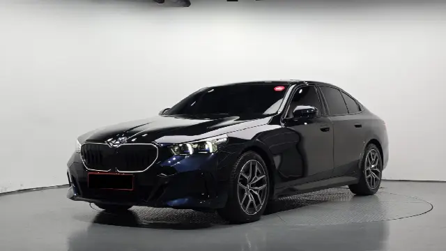 BMW 5 Series 2023, 6 260 км