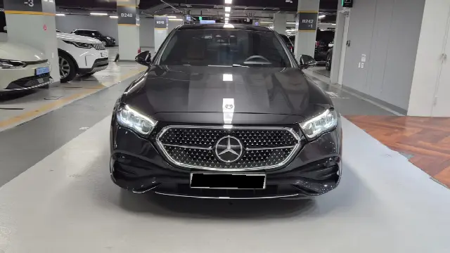 Mercedes-Benz E-Class 2024, 2 300 км