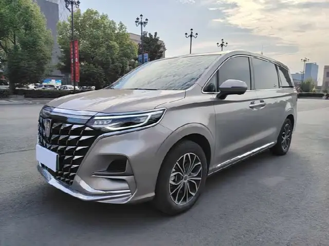 Roewe iMax 8 EV 2025, 44 000 км