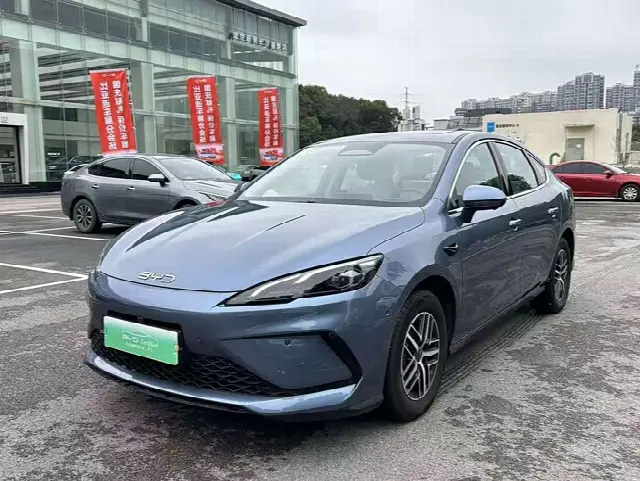 BYD Seal 05 DM-i Hybrid 2025, новый