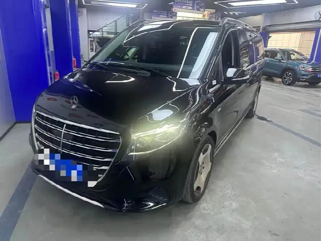 Mercedes-Benz V-Class 2024, 25 000 км