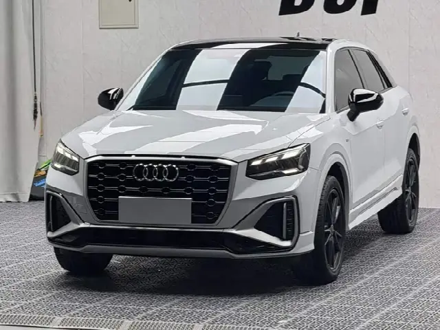 Audi Q2L 2022, 29 000 км