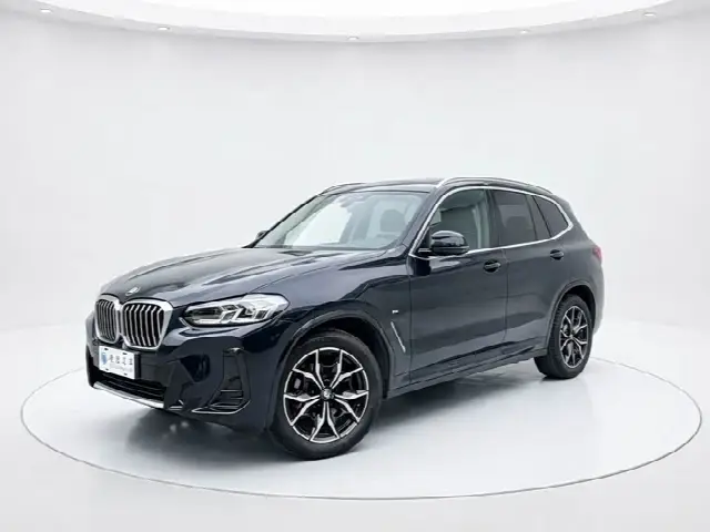 BMW X3 2023, 12 000 км
