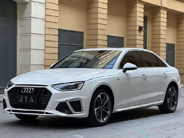 Audi A4L 2024, 26 200 км
