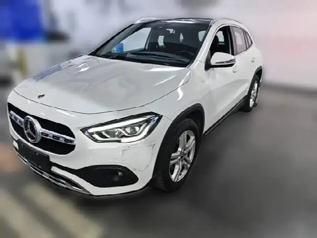 Mercedes-Benz GLA-Class 2023, 37 800 км