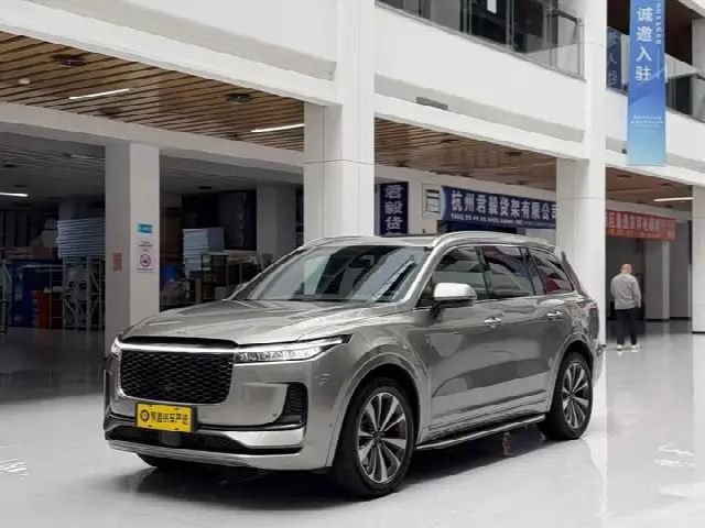 LiXiang One 2021, 69 900 км