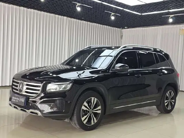 Mercedes-Benz GLB-Class 2025, 15 000 км