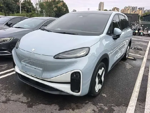 BAIC Arcfox Kaola S 2024, 40 000 км