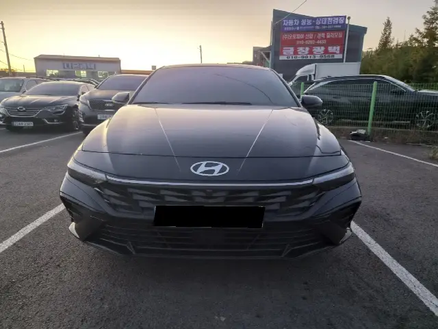 Hyundai Avante 2023, 15 625 км