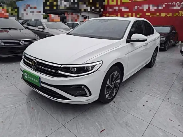 Volkswagen Bora 2023, 13 700 км
