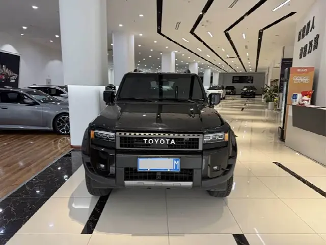 Toyota Prado 2024, 13 000 км