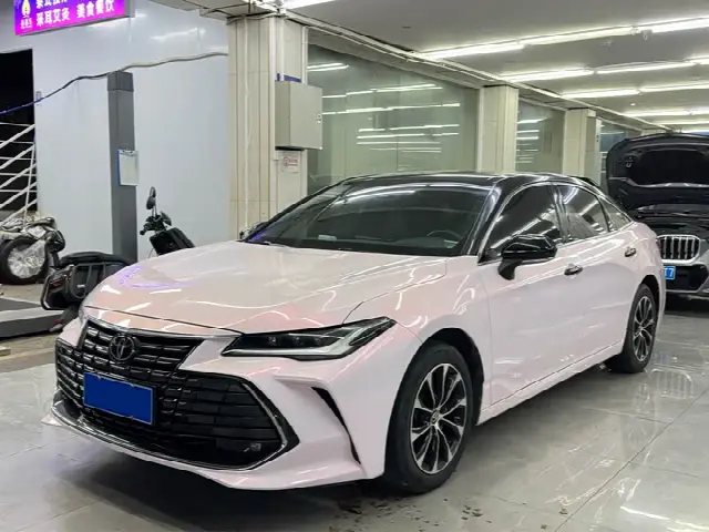 Toyota Avalon 2022, 80 000 км