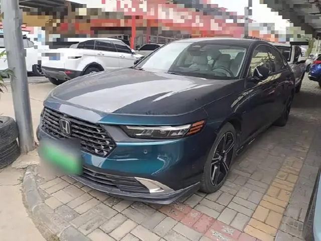 Honda Accord Hybrid 2023, 8 600 км