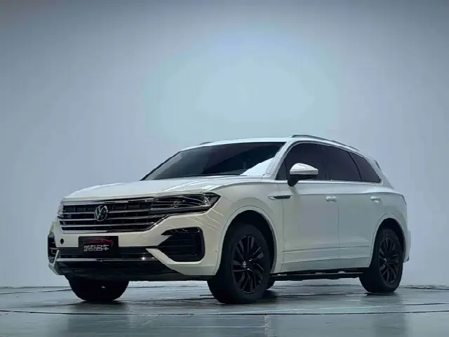 Volkswagen Touareg 2022, 83 010 км
