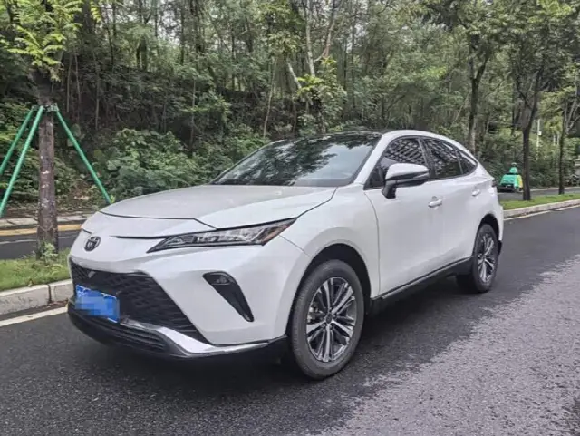 Toyota Venza 2022, 50 000 км