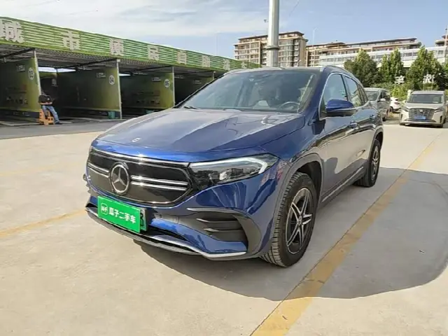 Mercedes-Benz EQA 2022, 61 500 км