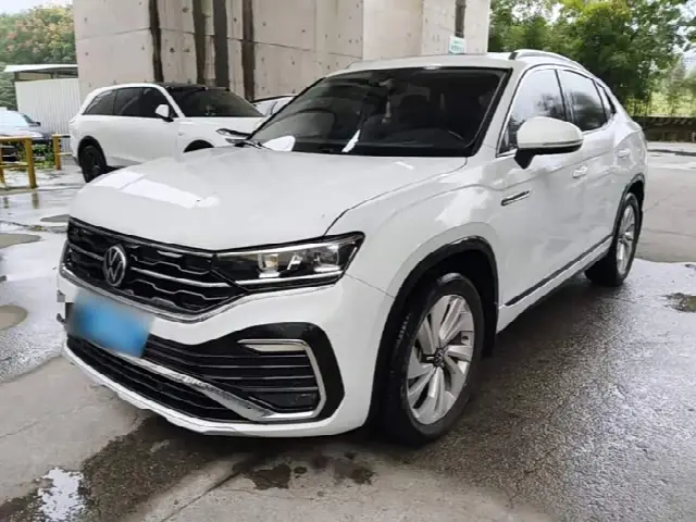 Volkswagen Tayron X 2020, 82 800 км