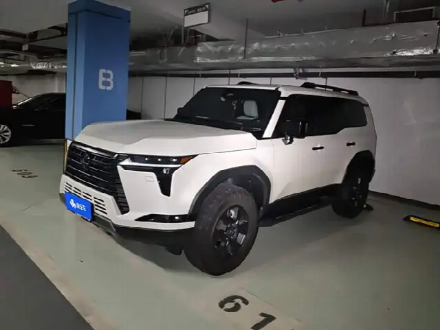 Lexus GX 2024, 40 000 км