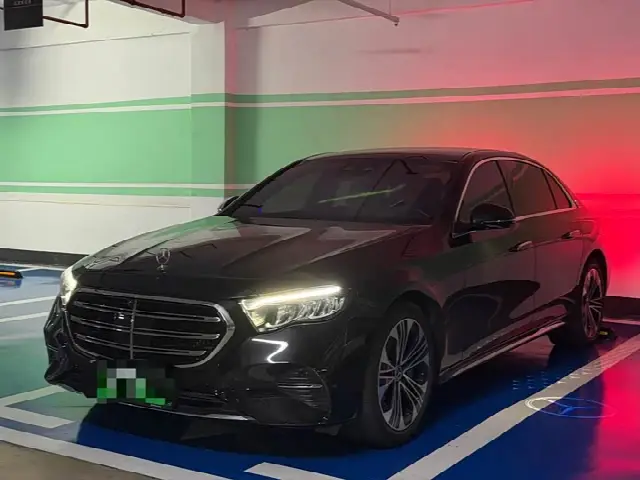 Mercedes-Benz E-Class Hybrid 2024, 22 000 км