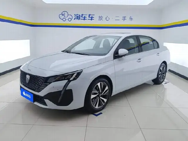 Peugeot 408 2024, 20 300 км