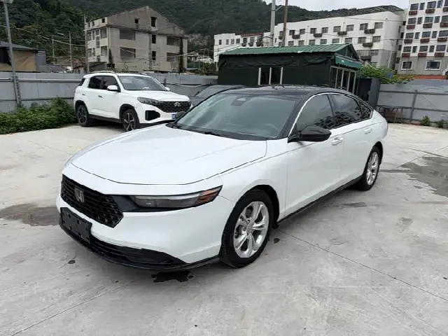 Honda Accord 2023, 22 300 км