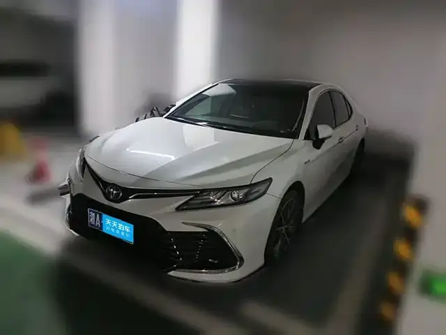 Toyota Camry 2021, 52 100 км