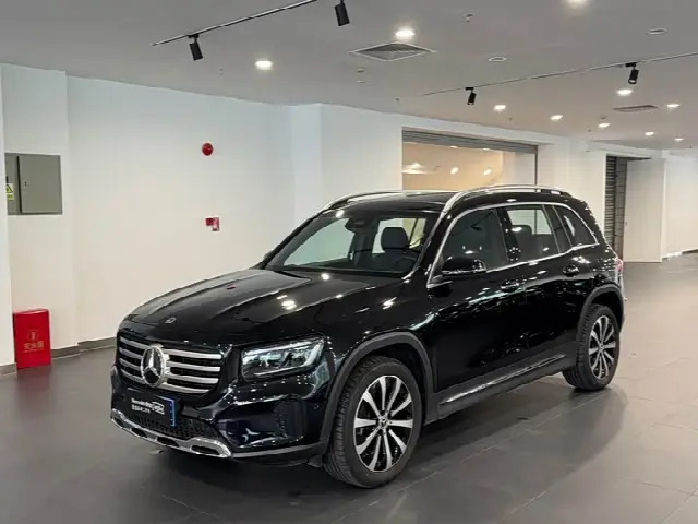 Mercedes-Benz GLB-Class 2025, 8 000 км