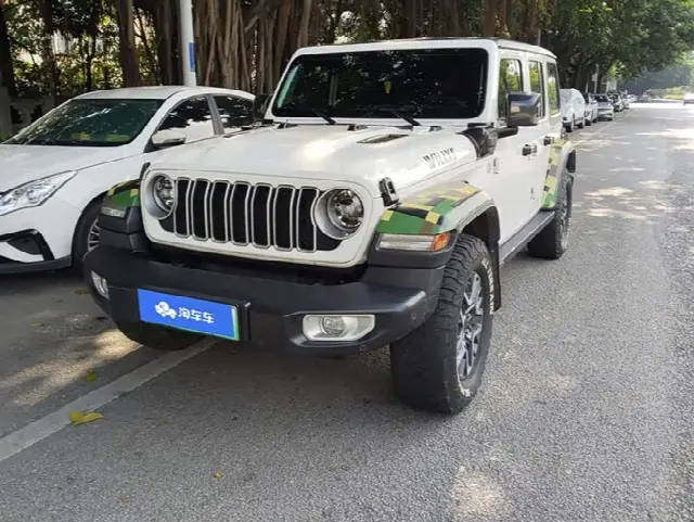 Jeep Wrangler Hybrid 2024, 98 700 км