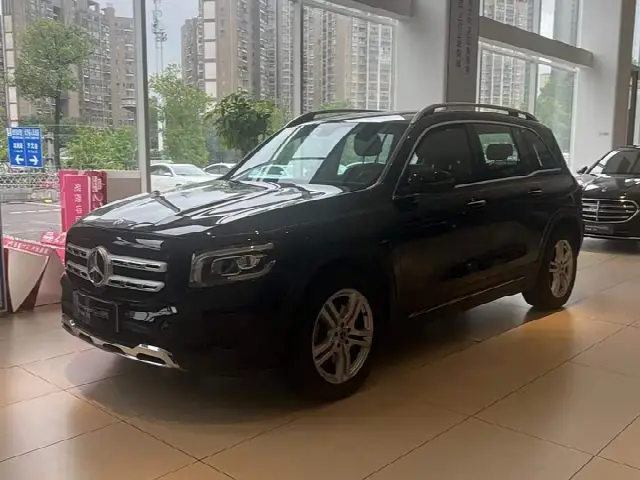 Mercedes-Benz GLB-Class 2023, 48 000 км