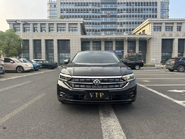 Volkswagen Sagitar L 2024, 8 900 км