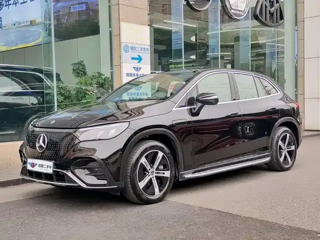 Mercedes-Benz EQE SUV 2024, 7 000 км