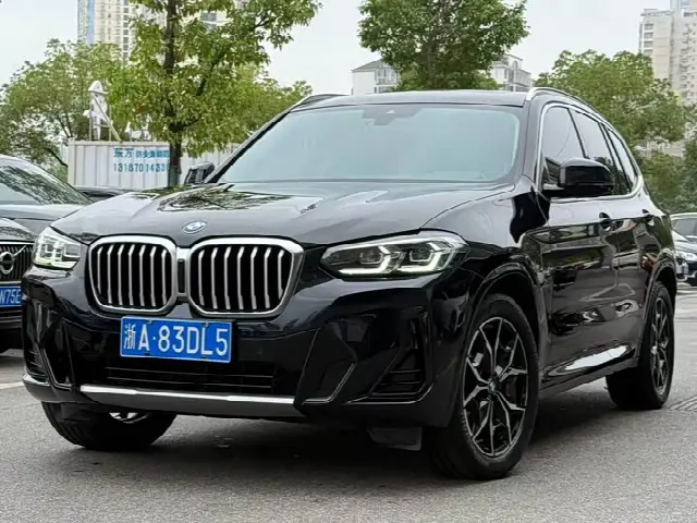 BMW X3 2022, 80 000 км