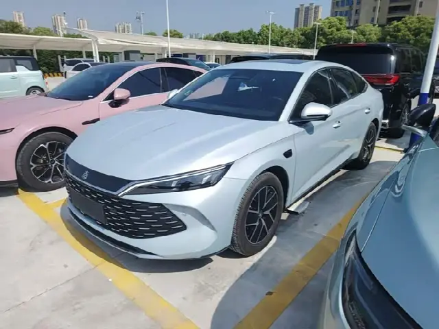 BYD Qin L 2025, новый