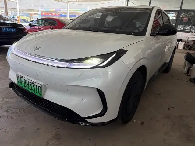 BAIC Arcfox T1 2025, 30 000 км