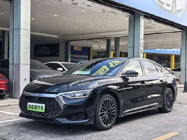 BYD Han 2024, 32 000 км