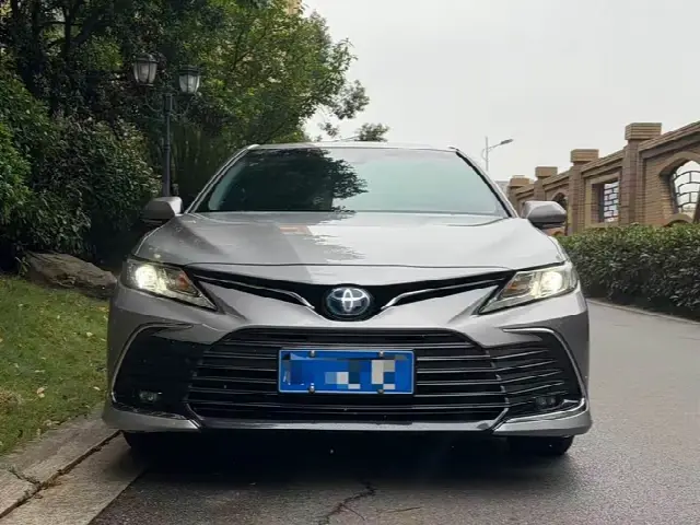 Toyota Camry 2023, 29 000 км