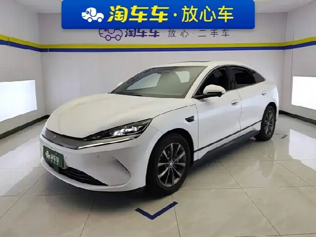 BYD Qin L 2025, 30 400 км
