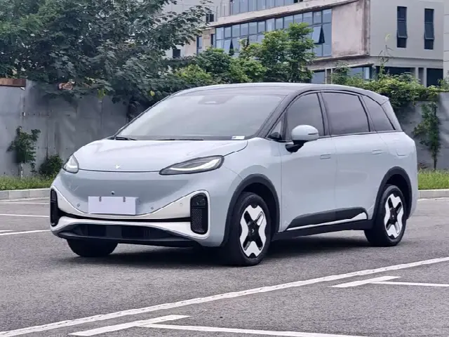 BAIC Arcfox Kaola 2023, 33 000 км