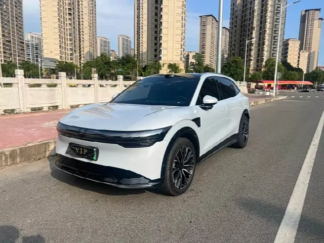 Zeekr 7X 2025, 30 000 км