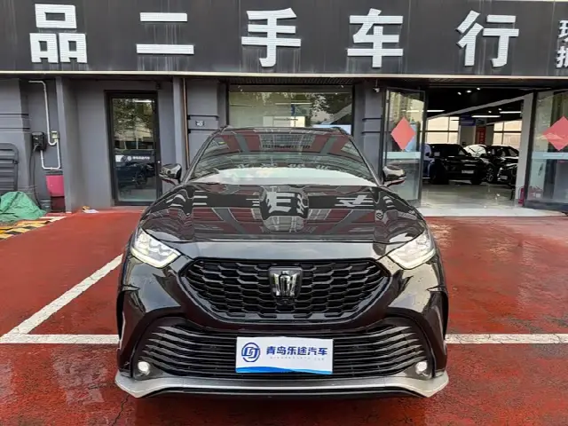 Toyota Crown Kluger 2024, 45 000 км