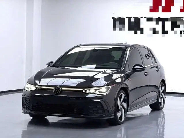 Volkswagen Golf GTI 2021, 40 000 км