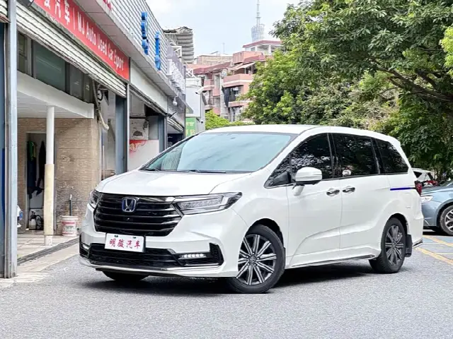 Honda Odyssey 2024, 13 800 км