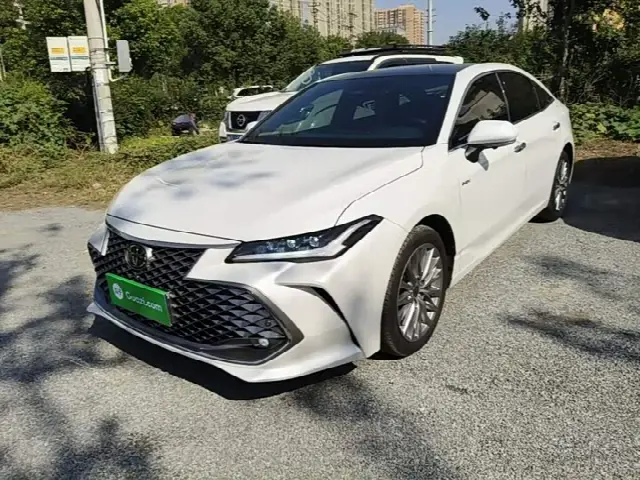 Toyota Avalon 2024, 33 700 км